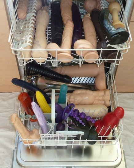 smallblkcocks:  I’d say, someone is definitely having a whole lot of fun or someone