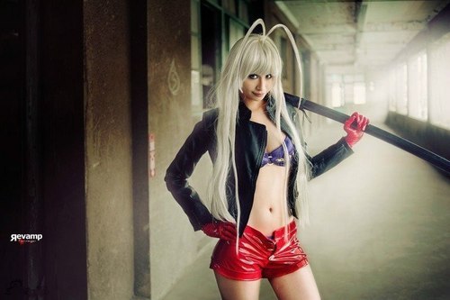 cosplayandanimes:  Maya Natsume - Tenjho Tenge  http://www.tumblr.com/blog/daily-babes