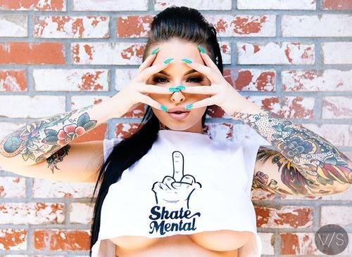 XXX tattooedladiesmetal:  Christy Mack Van styles photo