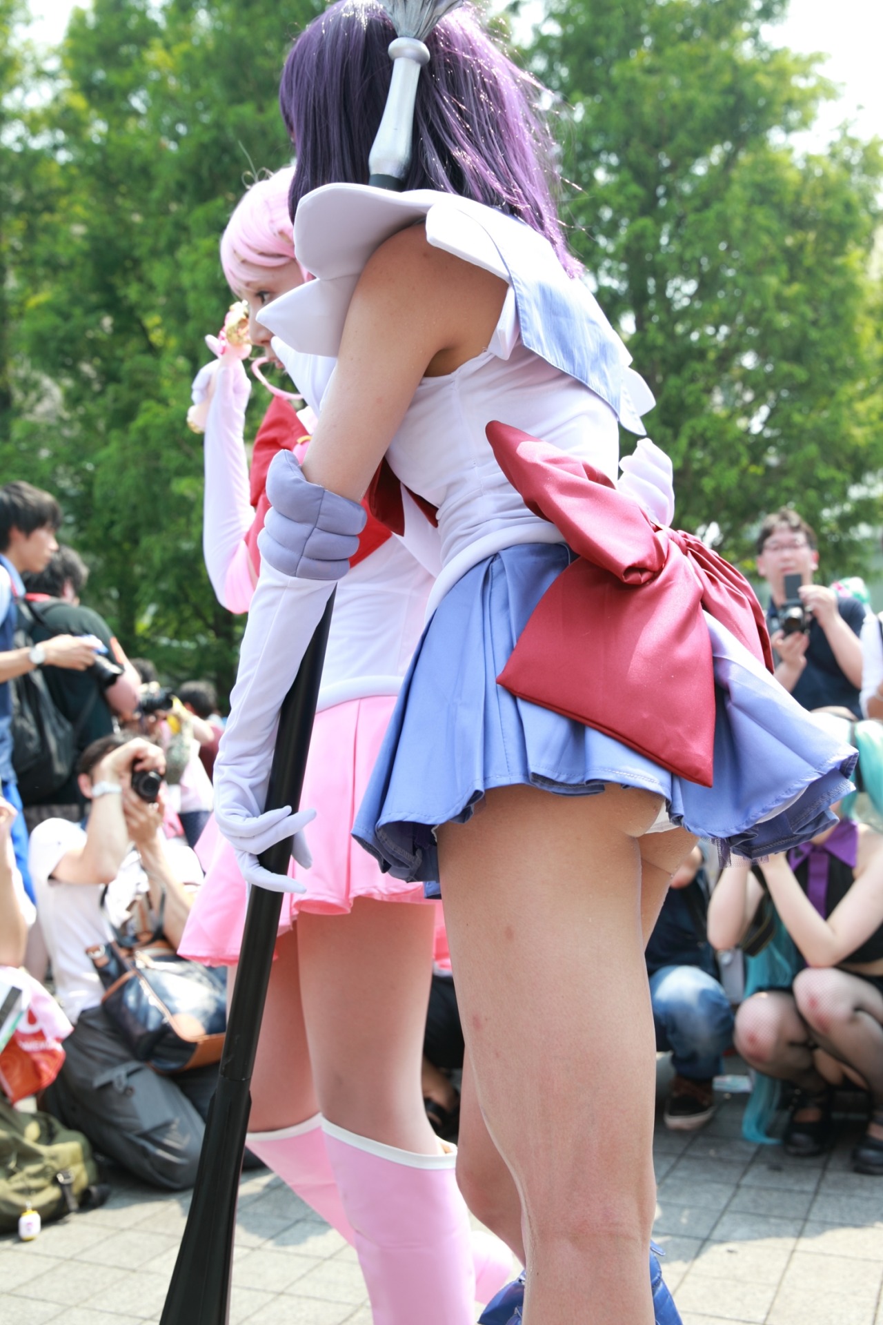 kaokaopink:  C84夏コミ1日目、人気レイヤー五木あきらのセクシーなセーラーサターンコスプレ