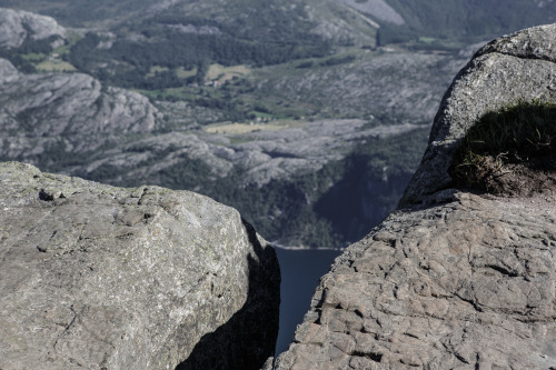 Mind the Gap (at Preikestolen)