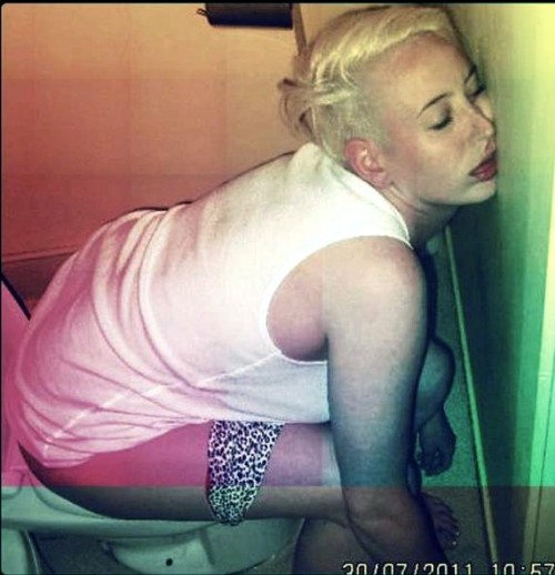 Porn photo bestway64:  dimitrivegas:  Sittin on da toilet