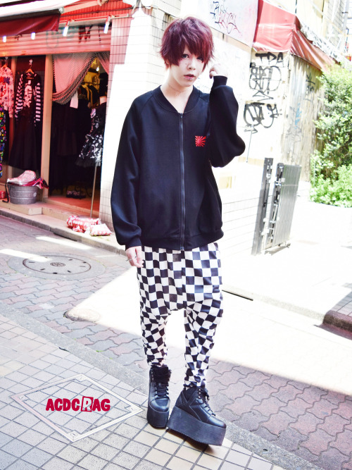 acdcrag-gallery: New pants!!✨ Model : Star Narumi Shiina (156cm) Flag-check Jay Akita (173cm) Panda 