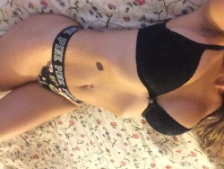 bigbrownd303:  fun6988:  Admiring every inch of my body!💋💖  Yes ib will