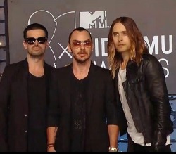 ryoliveira:  I’m so proud of @30SECONDSTOMARS and Echelon. WE MADE IT! WE WON!!!#MARSONVMA #VMA2013 