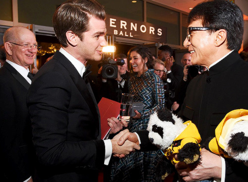 andrewgarfielddaily:Andrew Garfield, David Oyelowo, Jackie Chan (Andrew’s Dad and