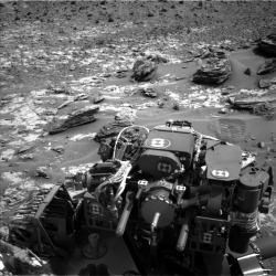 spaceexp:  What’s it like on Mars today? The view from Curiosity’s Left NavCam via reddit