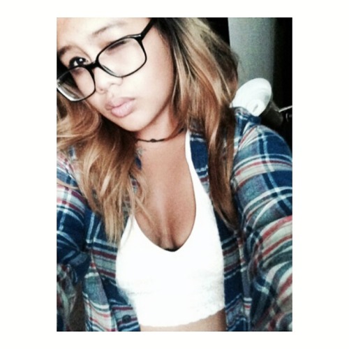 infini-titty:  Filipina girls in flannels are winning.