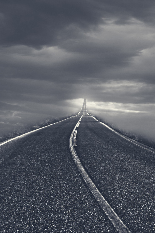 l-eth-e:  way - to - sky    ( thrasivoulos panou )