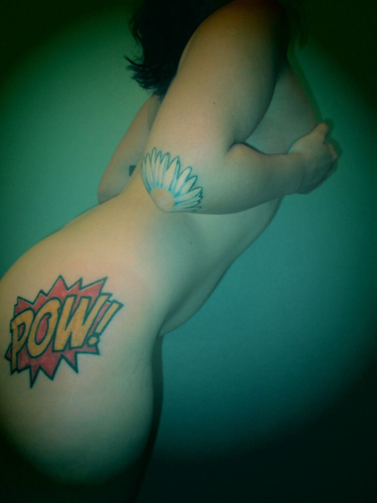 piinsorneedles:  Oh hello Tumblr of the niight (; 