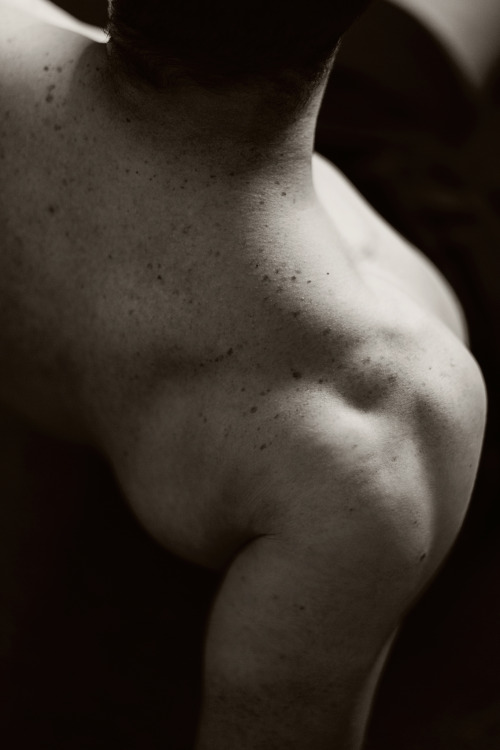 yakityyakyall:  Freckles. YakityYakYall 