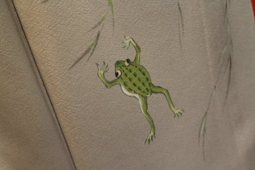 Tiny frog in willows, mature yet whimsical kimono seen on This pattern is in fact in wink to a famou