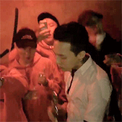 jitaewon:g dragon rudely dancing to hotline bling // 131215