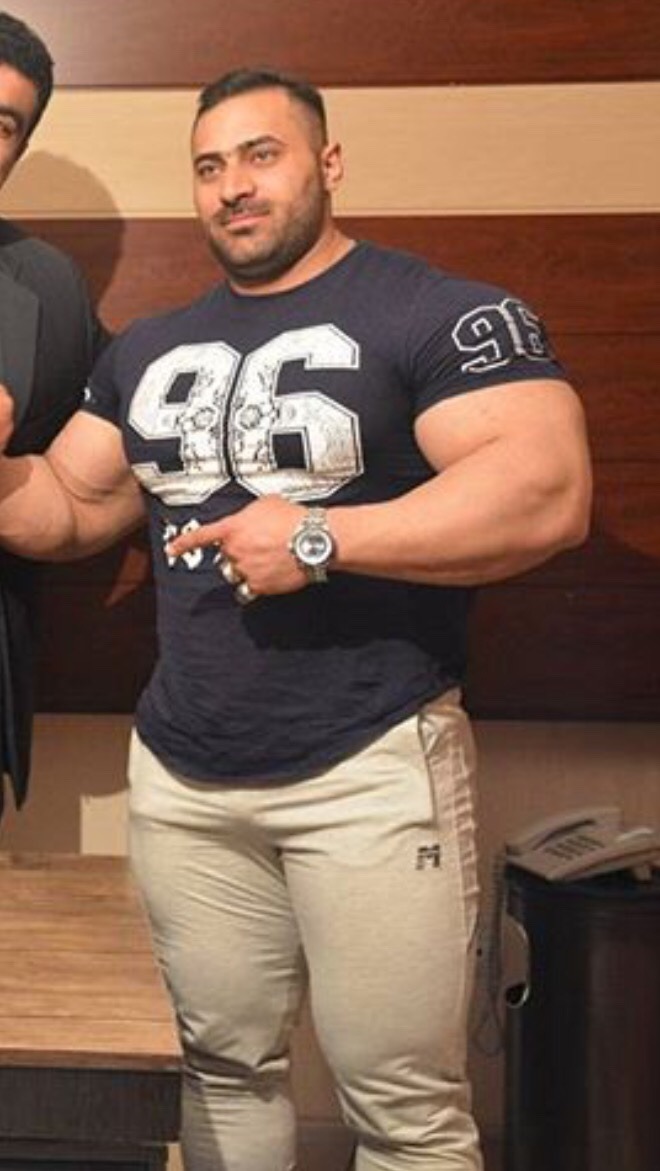 Pouria Payoon - Also, damn you can see his quad separations through his pants.