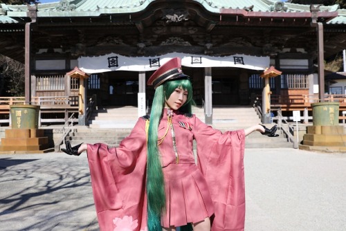 Cantante Cosplayer Hikari cantando “Senbonzakura” de Hatsune Miku blog.technotaku