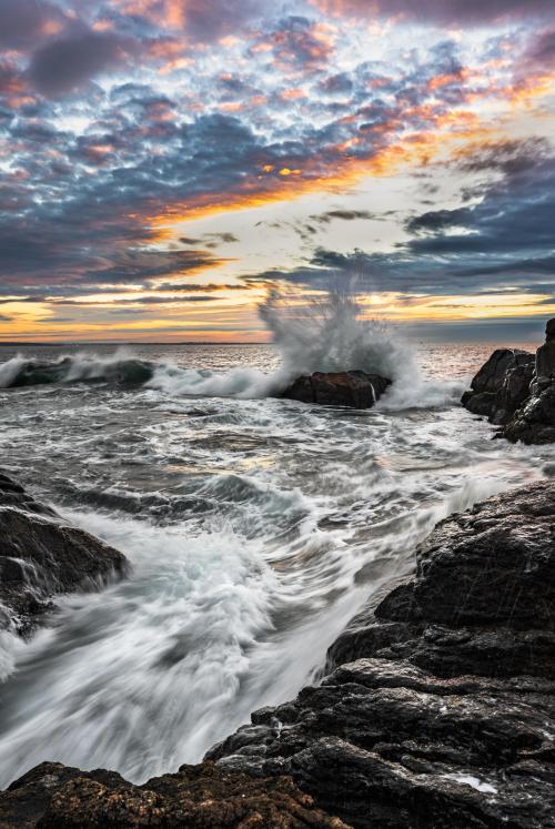 amazinglybeautifulphotography: Sunrise at the ocean in Narragansett RI. (OC) (7836x5248) - Author: T