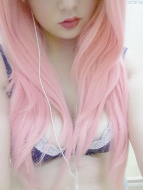 sweetcuties:  Follow me for more Cuties :) 