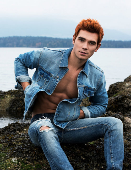 hotfamousmen:  KJ Apa porn pictures