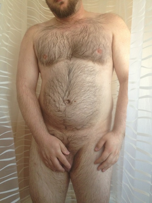 housebearsofatlanta:  nonspecific84:  Shower GPOY’s. I think I look sort of decent when I’m wet.  Nice cock  Grrrrrr