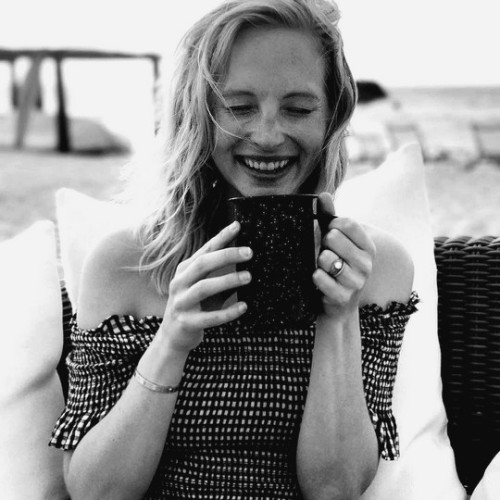 accolalove:@craccola: I’ll take all the laugh lines I can get : @josekingseco