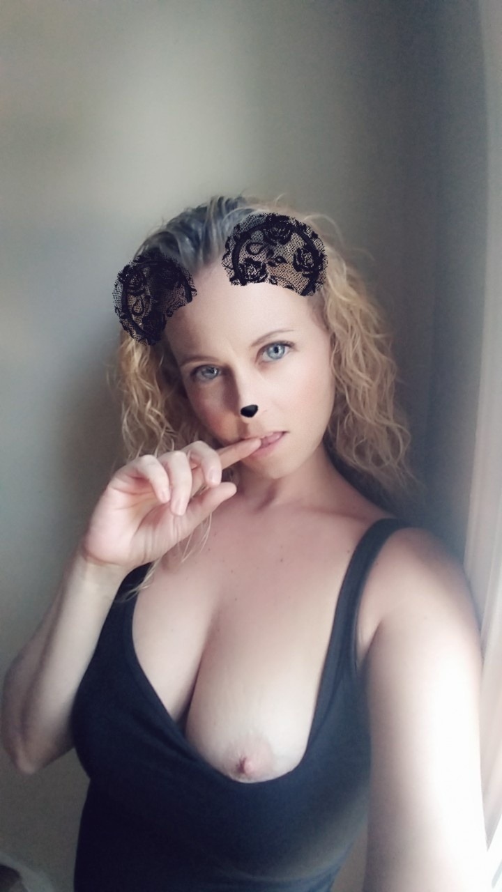 mypussy-420:  Show me some good hard cock pics!