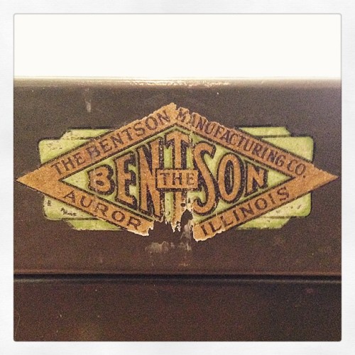 Bentson #logo #badge #design #typography #foundtype #badgehunting #junktype