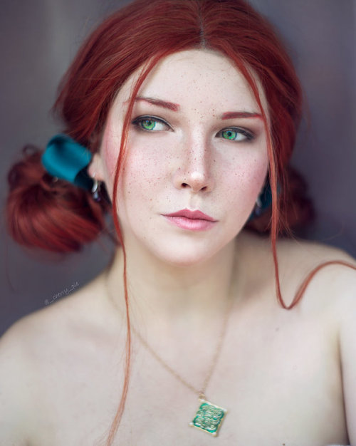 hotcosplaychicks: Triss Merigold 4 by ThePuddins Check out http://hotcosplaychicks.tumblr.com for mo