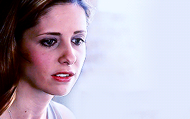 saraheliza:  GIF MEME☆ anonymous asked: buffy summers + 14. night and day ☆