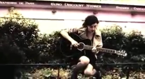 exhume-0ur-idols:  Annie Clark performing ‘Paris is Burning’ in Paris