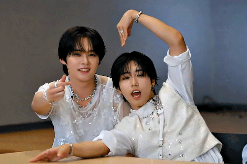 Three Hearts (?) With Minsung