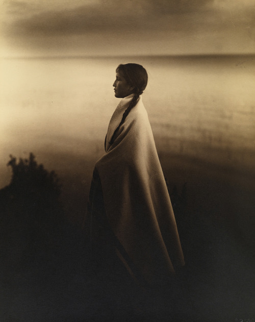 Portrait of an Ojibway, or Chippewa Indian girl in 1907.Photograph by Roland W. Reed, National Geogr