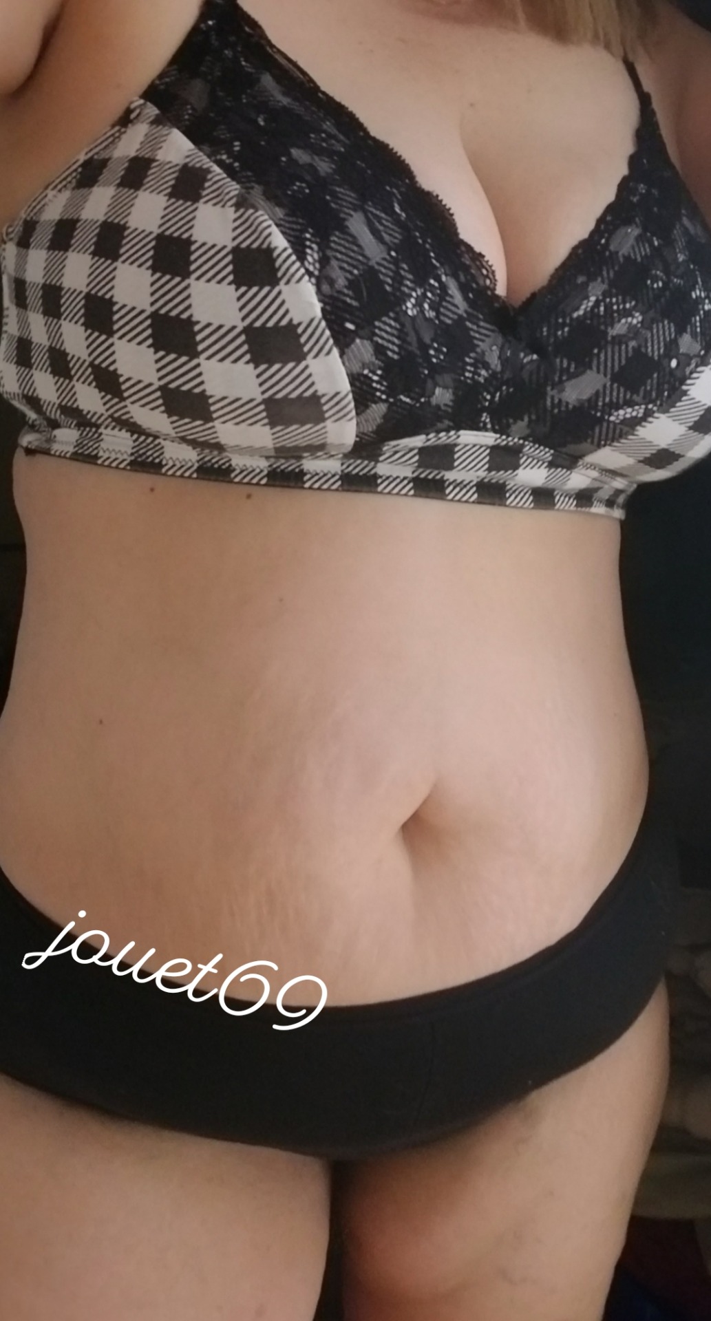 jouet69:Enjoy your day 🖤