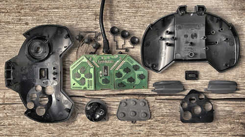 ballenphotography:  Deconstructed  Part 2 Photographed/Created between Mar.2013-Jun.2013 Gaming has been around for as long as most of us can remember. Often the gamer is defined by the games they play and the tools they use. The controller is a pivotal