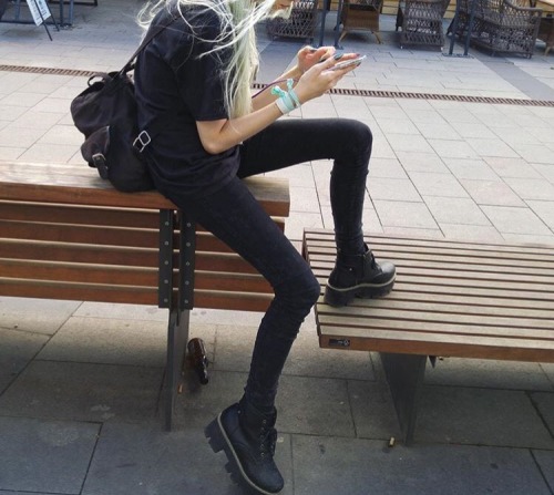 windedwounded2: tenderxslender: lol.ivi on istagram is unreal Thinspo blog