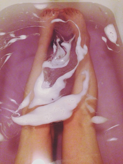 toxicremedy:  Ah 🌸
