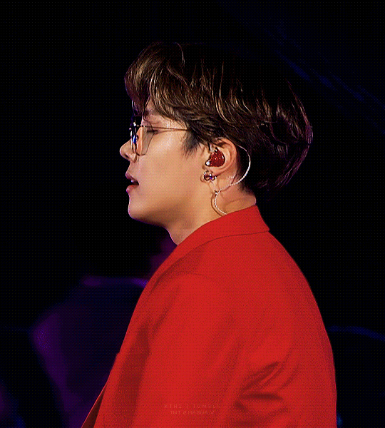 6/100days Of Jung Hoseok |red Suit Supremacy