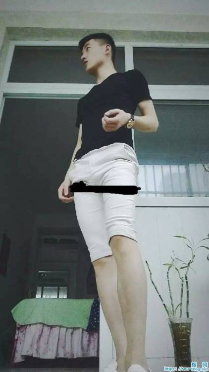 banxianqs2:   转自搜同 https://45.35.43.168/forum.php?styleid=11 20 years old