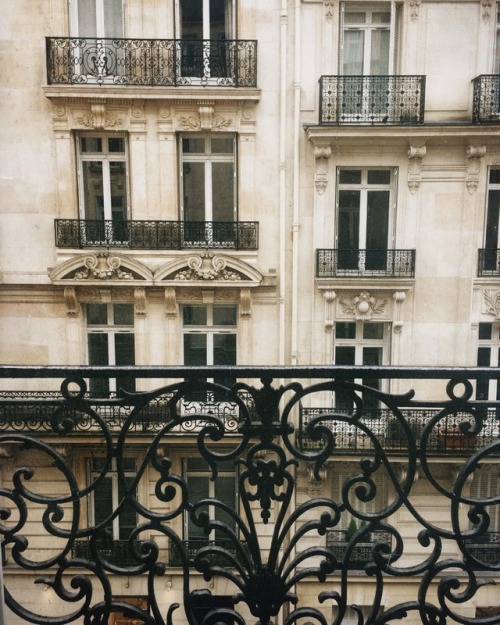 christiescloset:Guys…I am so excited to say that I am in PARIS I can’t believe that th