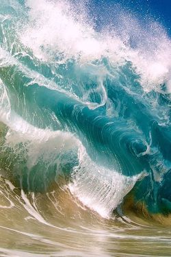 ourlittlesecretlust:     Ocean Waves by Clark Little   *zen*