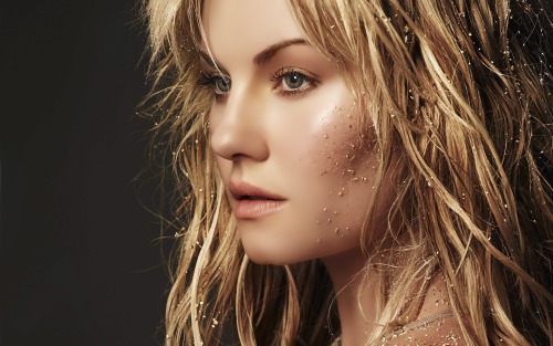 joersmokinsecrets: Elisha Ann Cuthbert