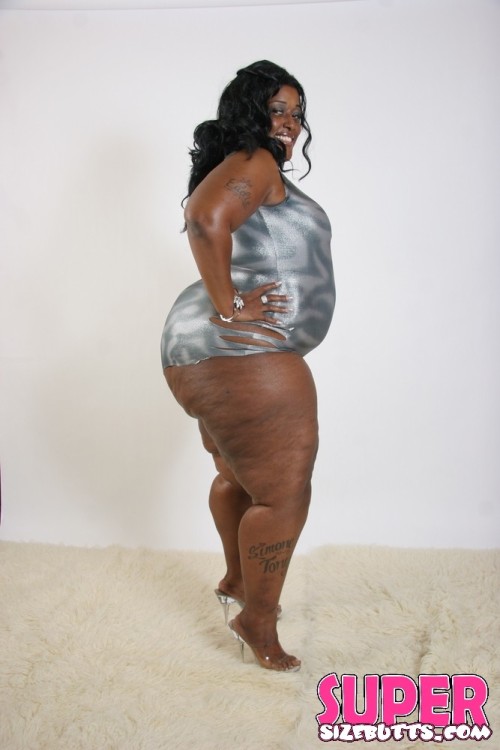 ILUVTHIKWOMEN! Straight Male