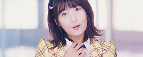 sunshinejurina:SKE senbatsu in yellow outfit in Sentimental train mv 💛💛💛It was also said that Minarun, Naochan and Sally just came to reshoot the dance scene with J so her close up scenes doesn’t look weird. SKE bond 😭😭