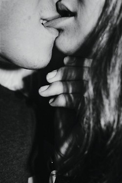 admit-toyourmistakes:  biggest turn on.