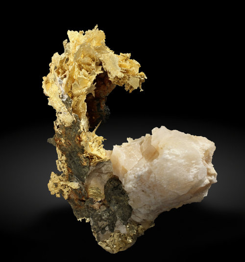 Gold (variety electrum) with Calcite - R.J. Roberts lode, Nevada