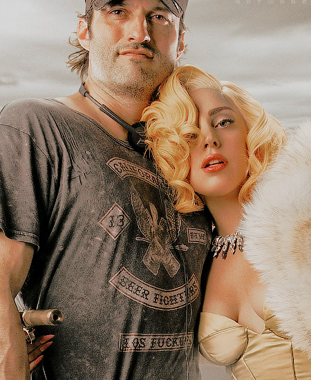 bornthixway: Lady Gaga on the set of Machete porn pictures