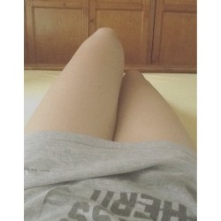 jne-regrette:i don’t want to get out of bed.