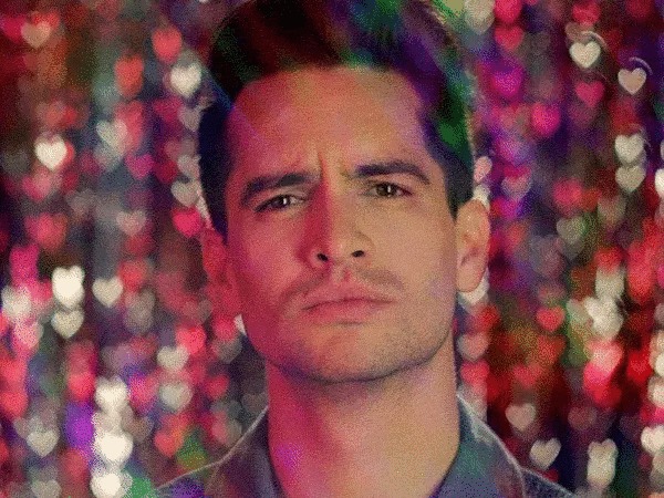 brendonuriesource:  Brendon’s new gifs by GiphyPop.  