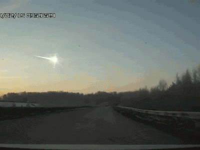for-all-mankind:  spaceandstuffidk:  dboybaker:  So there was a meteor who hit Russia