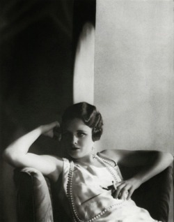 Mary Astor 1931 - by Ernest Bachrach.