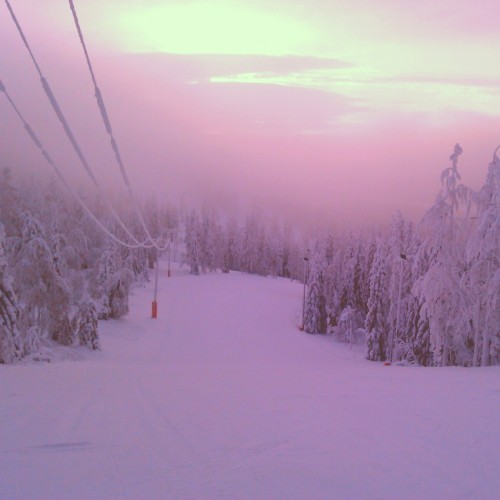 somewhere-wonderful:  Pictures from skiing trip to Lapland 